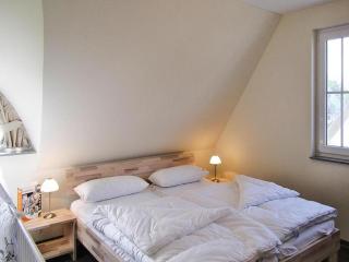 Holiday House Nightingale, Glowe - 3