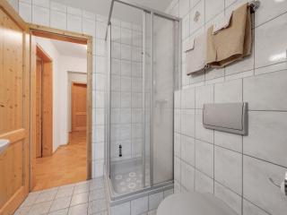 Spacious Apartment with Sauna in Schonsee - 3