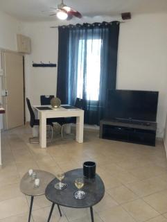 Evasion Aixoise logement T2 au Centre historique - 8