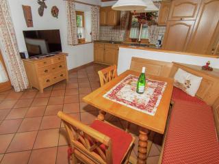 Alluring Holiday Home in Ubersee with Whirlpool - Übersee - 8