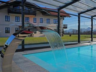 Alluring Holiday Home in Ubersee with Whirlpool - Übersee - 2