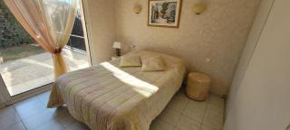 Family Villa With Pool And Garden - LʼIsle-sur-la-Sorgue - 2