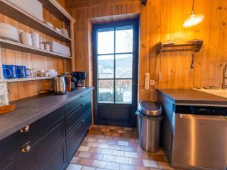 Capacious holiday home in Membre with garden - 1