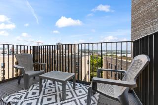 Stylish 1 BR Gym Near Excel & London City Airport - 5