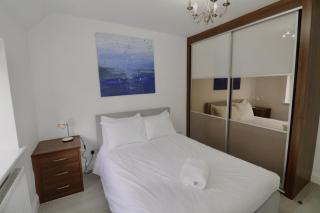 Sunningdale Stunning Spacious 4 Bedroom House 11 - Sunningdale - 6