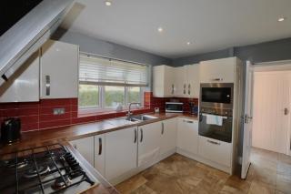 Sunningdale Stunning Spacious 4 Bedroom House 11 - Sunningdale - 3