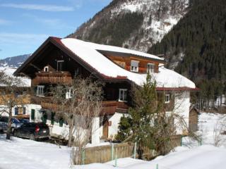 Holiday home near ski resort in St Gallenkirch - Sankt Gallenkirch - 2