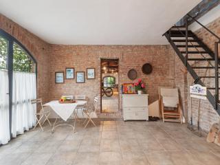 Quaint Mansion in Stagno Lombardo with Garden - 0