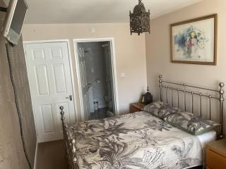 Warwick Home From Home - 7