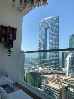 Beautiful Studio Apartment in Dubai Marina - 0