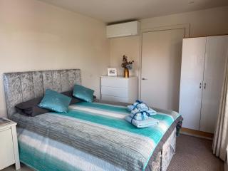 Lovely and modern room in London City - Londres - 4
