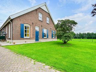 Farmhouse in De Heurne near the forest - De Heurne - 1