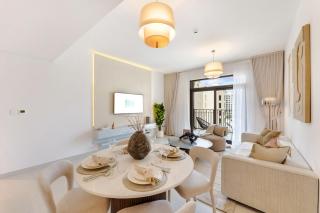 FAM Living -Madinat Jumeirah Living Apartment with Iconic Views - 0