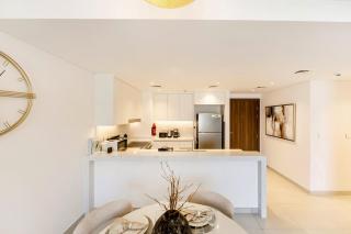 FAM Living -Madinat Jumeirah Living Apartment with Iconic Views - 4