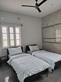 Isiri Service Apartment - 5