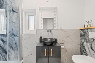 10 Rooms Loft Emden - 4