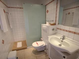 Cosy apartment with shared pool - 7