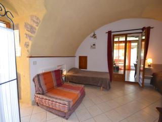 Amazing apartment in Lanas with large garden - 1
