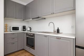 Wybickiego Stylish Apartment with Parking and Air Conditioning in Cracow by Noclegi Renters - Cracovie - 2