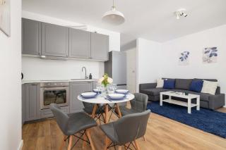 Wybickiego Stylish Apartment with Parking and Air Conditioning in Cracow by Noclegi Renters - Cracovie - 3