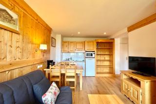 Cosy Chalet with Terrace - Combloux - 1