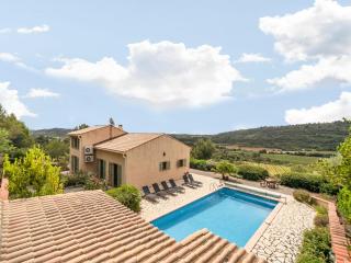 Charming French Villa with Pool - 9