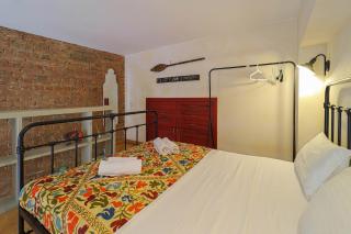 Central Tbilisi Modern 1BR Apt - By Wehost - Tbilisi - 2
