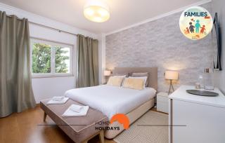 #196 Beach and Golf by Home Holidays - 8