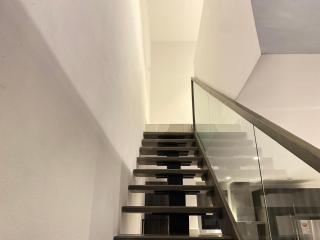 Styluxe One Bed Duplex With Pool View - Accra - 1