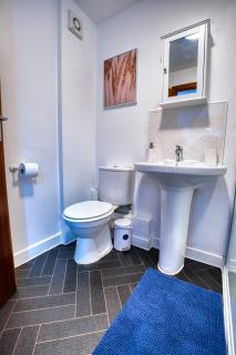 Two Bed Holiday Home with Free Parking in Inverness - Inverness - 4