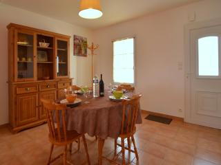 Holiday Home in Avrillé near Sandy Beaches - 8