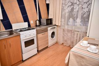 2-к квартира в центрі, ТЦ Київ - 1