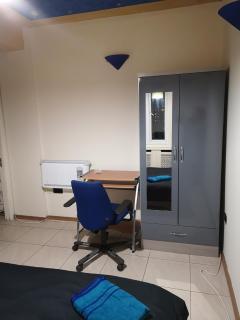 Shared accommodation ideal for professional or students in heart of London - 8