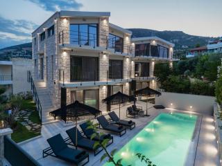 Petra Suites Tolo - 0