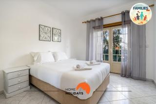 #230 Only Families - Flat A Flor by Home Holidays - 9