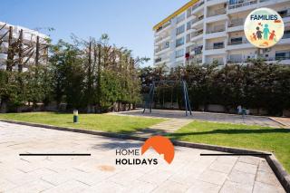 #275 Only Families - A Flor by Home Holidays - 2