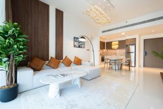 KeyRock - Palm View Apt with Pool & Gym Access - 9