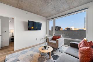 Corporate-Friendly 4BR Stylish & Central - 3