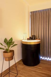 Hotel Limon Millennium City Centre Sector 45 - 6