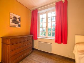 Stone House St Denis with Pool & Views - Saint-Denis - 3