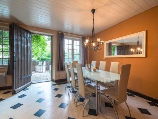 Stone House St Denis with Pool & Views - 4