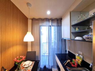 Octopus Suite on HighRise, Skytrain, Fast Wifi and AC - 4