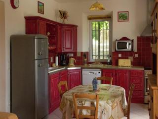Holiday Home in Oppède with Private Pool - Oppède - 4