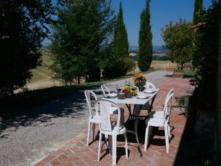 Tuscan Hilltop Farm Stay - 4