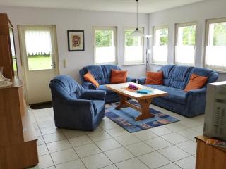 Ferienwohnung in Densberg mit Terrasse - 1