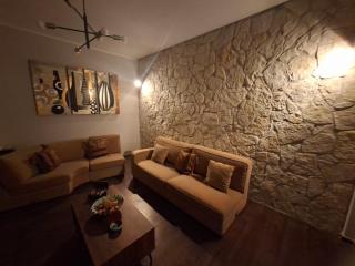 Mainalo View House - Vitina - 5