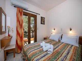 Villa in Crete near Beach and Olive Groves - Pangalochori - 4