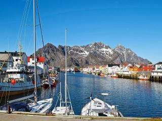 3 person holiday home in Henningsvær-By Traum - 5
