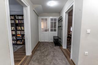 Makedonia's Finest 3BR - 2