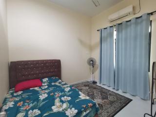 Teratak Naila - 1